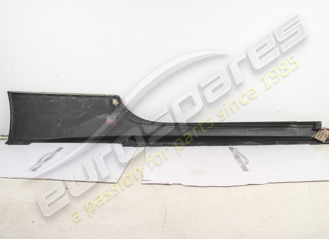 nuovo (altro) ferrari rivestimento sottoporta sx. numero parte 83261500 (4)