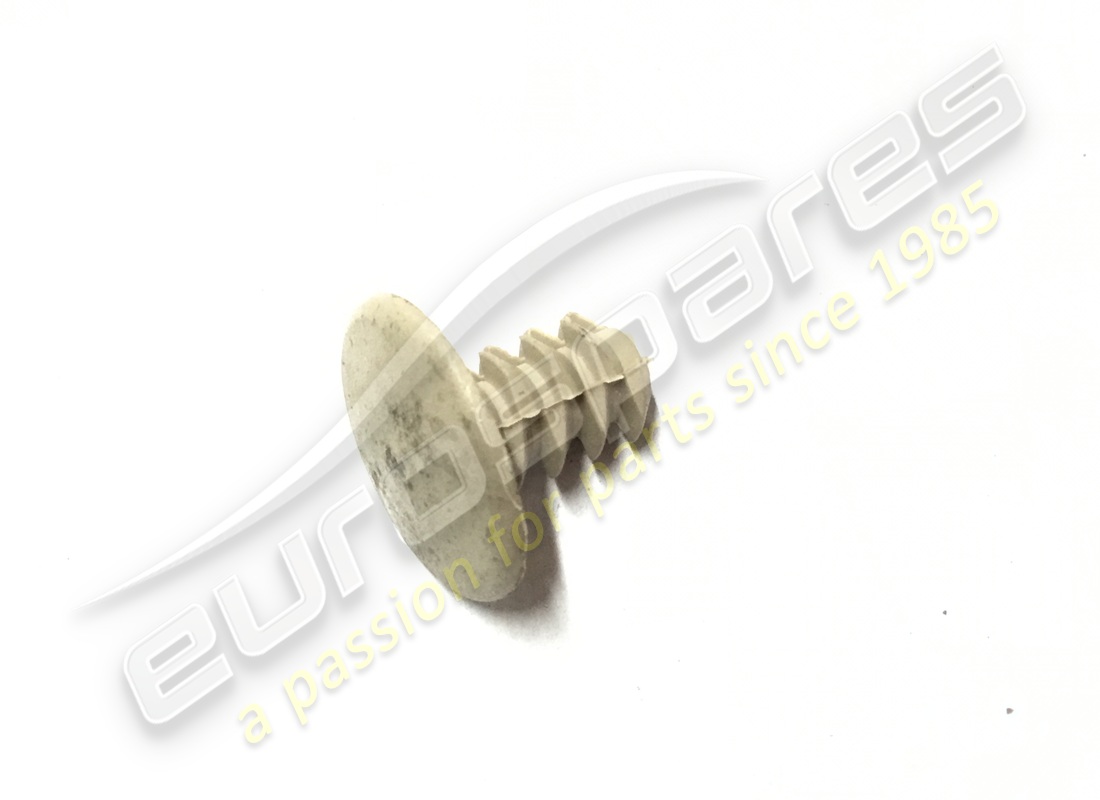 nuovo maserati rivetto beige. numero parte 80676100 (1)