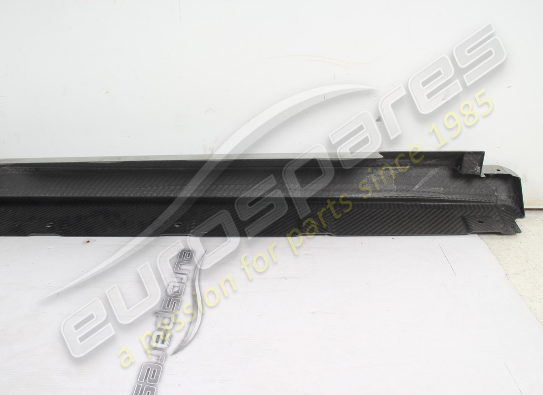 nuovo ferrari rivestimento sottoporta sx. numero parte 83261500 (6)