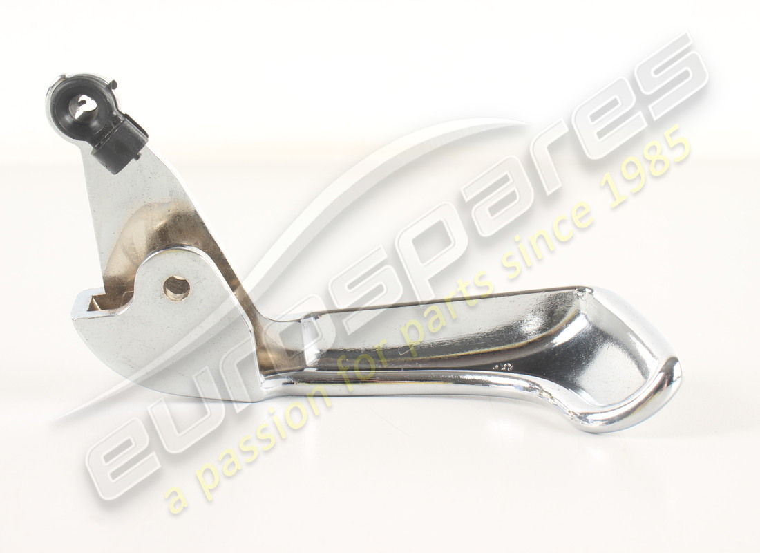 NUOVA MASERATI MANIGLIA INTERNA PORTA SX. NUMERO PARTE 374530147 (4) nuova maserati maniglia interna porta sx. numero parte 374530147 (4)