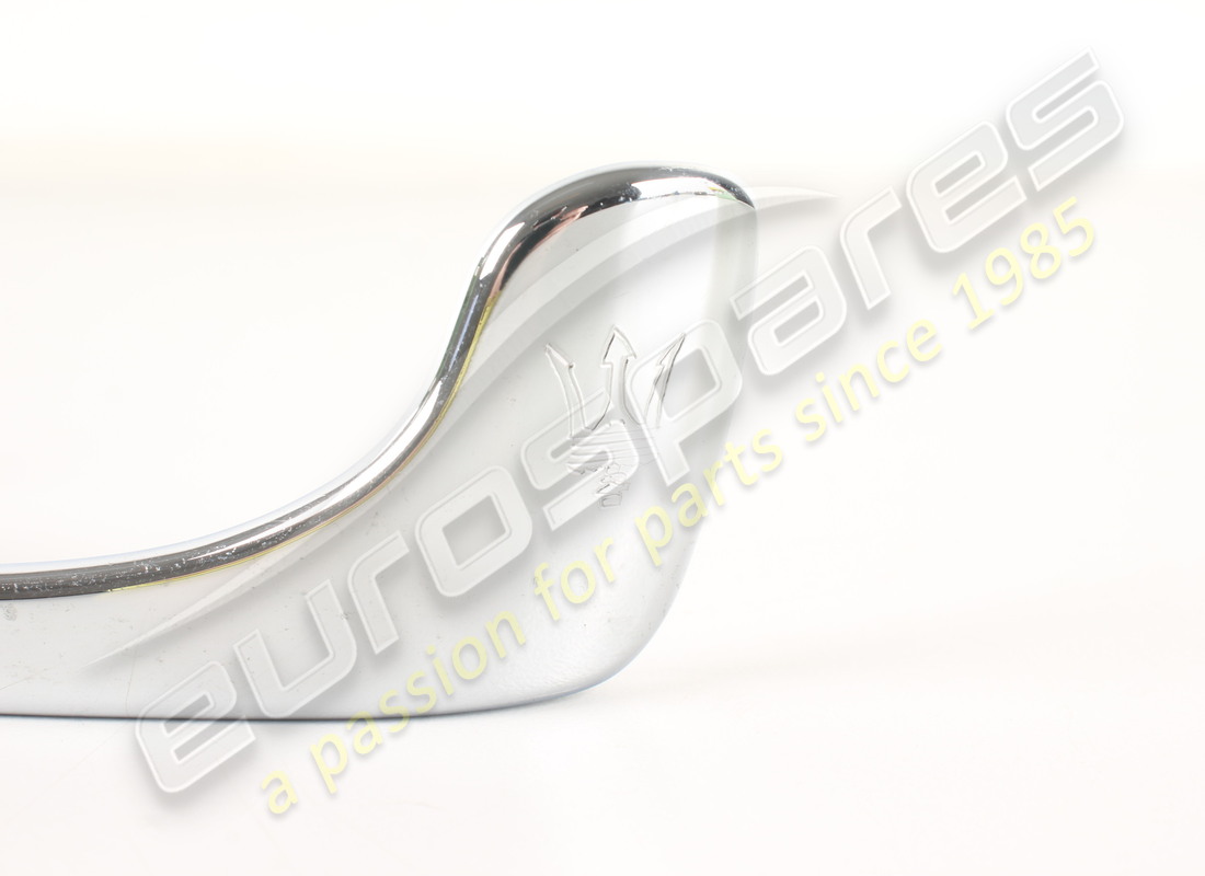 NUOVA MASERATI MANIGLIA INTERNA PORTA SX. NUMERO PARTE 374530147 (2) nuova maserati maniglia interna porta sx. numero parte 374530147 (2)