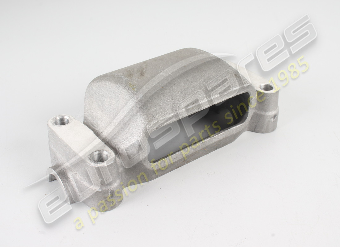 nuovo coperchio inferiore ferrari. numero parte 146131 (1)