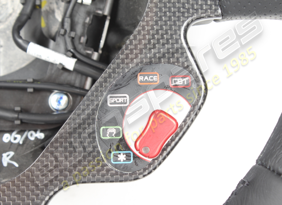 nuovo ferrari volante guida carbon-p.nero. numero parte 80898200 (2)