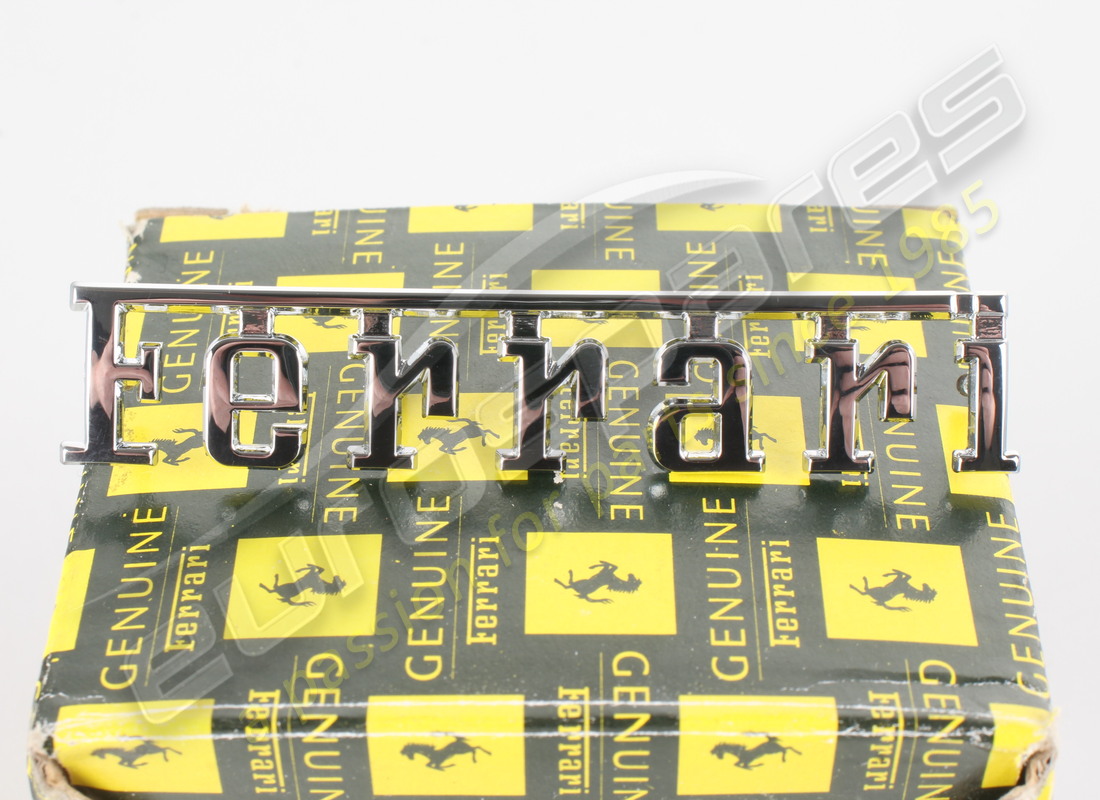 nuovo ferrari emblema. numero parte 80963700 (3)