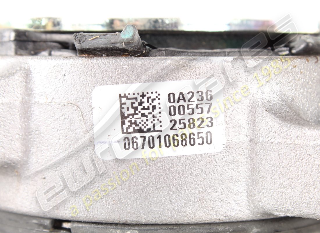 NUOVO SUPPORTO CAMBIO MASERATI. NUMERO PARTE 670106865 (5) nuovo supporto cambio maserati. numero parte 670106865 (5)