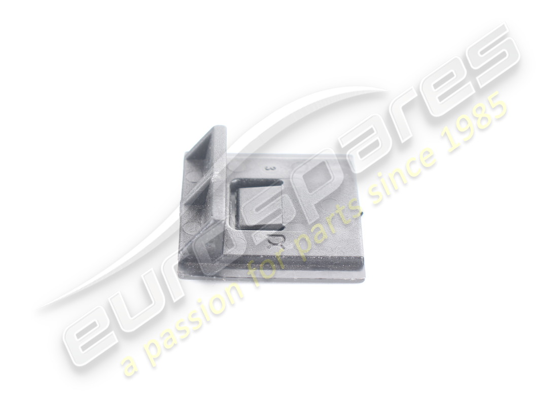 NUOVA MASERATI PIASTRA DI SUPPORTO PARABREZZA. NUMERO PARTE 60509672 (2) nuova maserati piastra di supporto parabrezza. numero parte 60509672 (2)