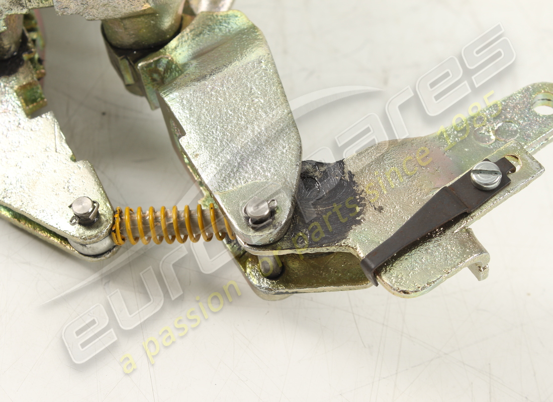 pinza posteriore destra lamborghini ricondizionata. numero parte 003206717 (3)