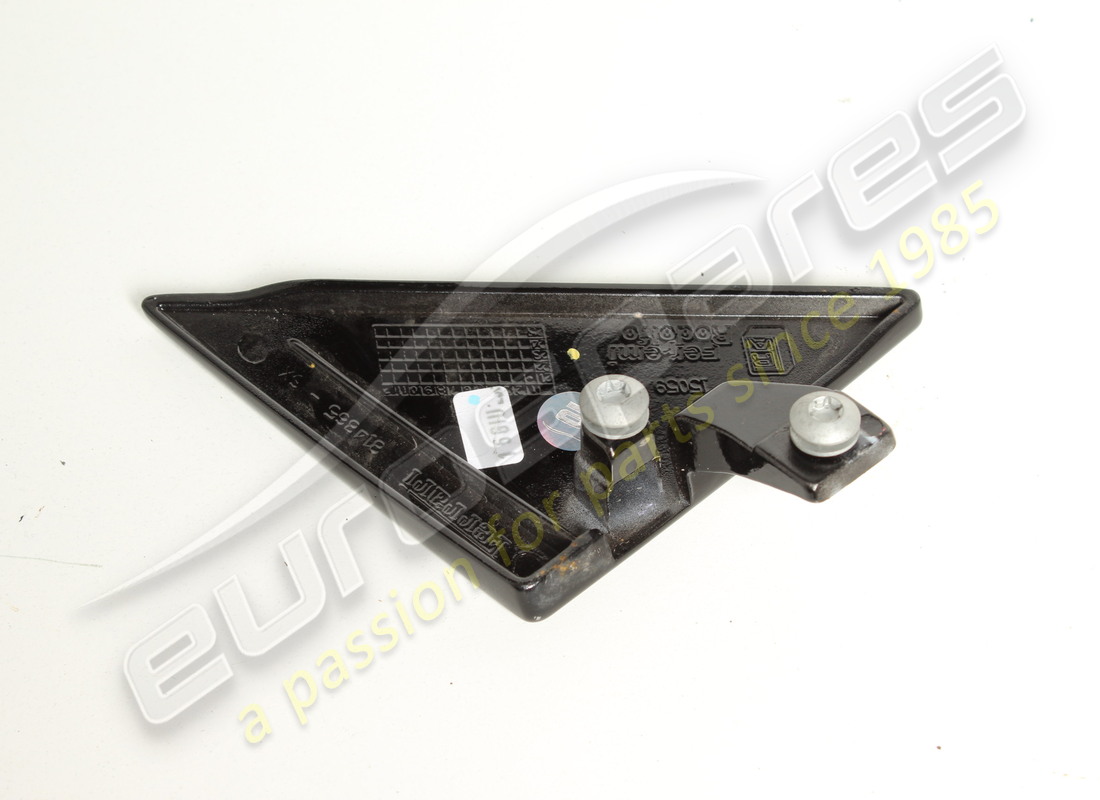 usato ferrari triangolo angolare porta sx. numero parte 81486500 (2)