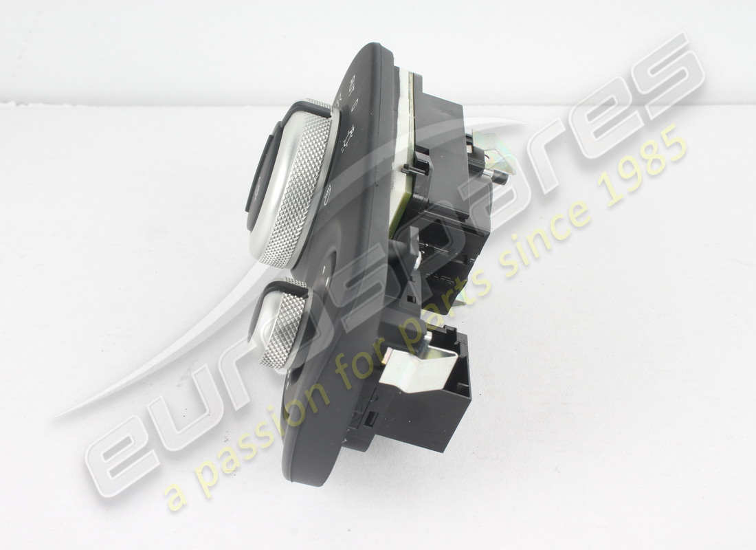 NUOVA TARGA FERRARI PER LUCI E RETROVISORE. CODICE ARTICOLO 191966 (3) nuova targa ferrari per luci e retrovisore. codice articolo 191966 (3)