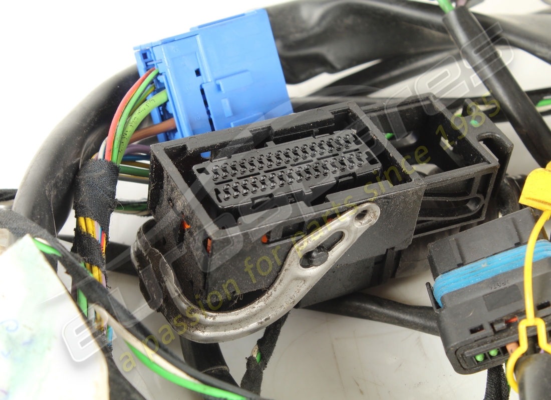 CAVI DI COLLEGAMENTO USATI FERRARI PER LH EN. NUMERO PARTE 200840 (2) cavi di collegamento usati ferrari per lh en. numero parte 200840 (2)