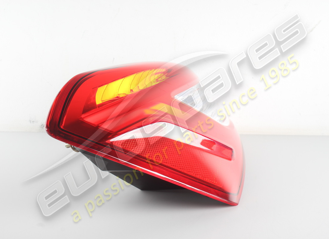nuovo maserati fanale posteriore fisso sinistro. numero parte 670008483 (2)