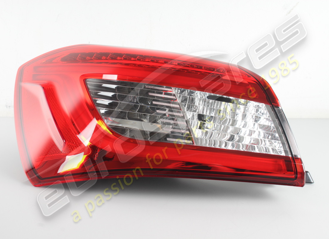 nuovo maserati fanale posteriore fisso sinistro. numero parte 670008483 (1)