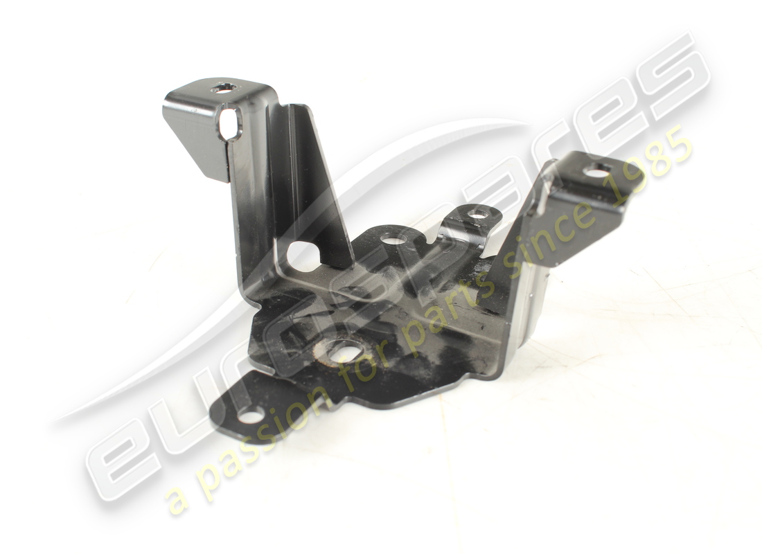 STAFFA DI FISSAGGIO DEL PONTE USATA FERRARI. NUMERO PARTE 86153300 (3) staffa di fissaggio del ponte usata ferrari. numero parte 86153300 (3)