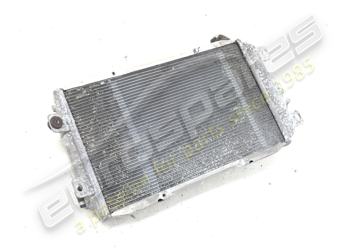 raffreddatore d'acqua lamborghini usato. numero parte 470121252d (2)