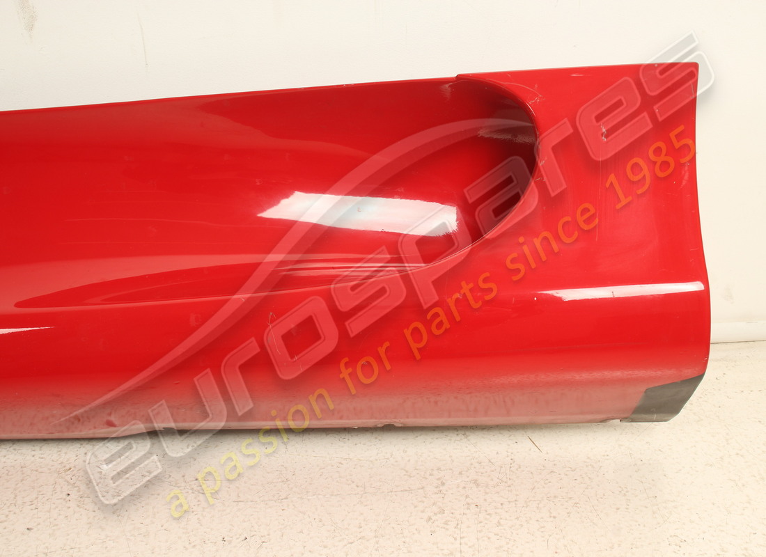 rivestimento sottoporta sx usato ferrari. numero parte 66099510 (6)