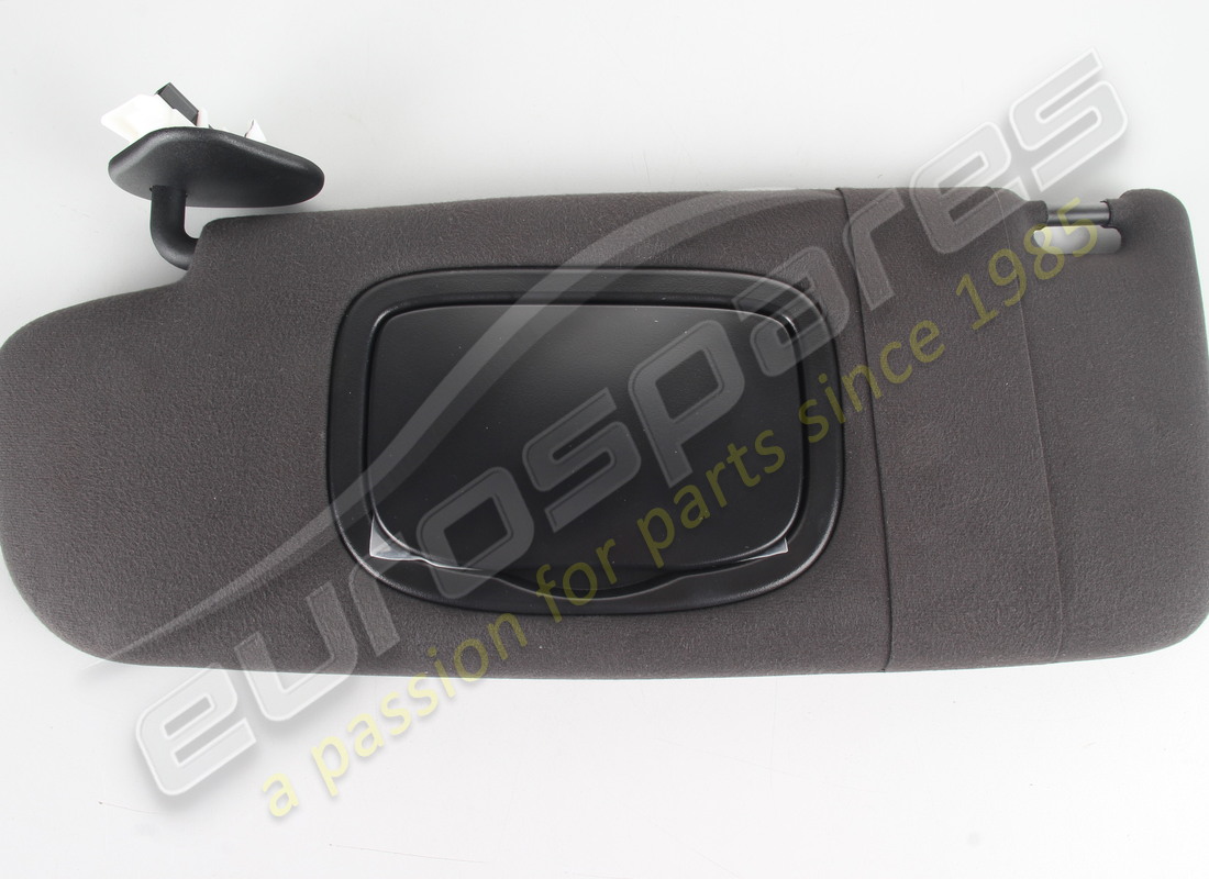 nuova maserati suola riparo sx completa nero. numero parte 670026841 (1)
