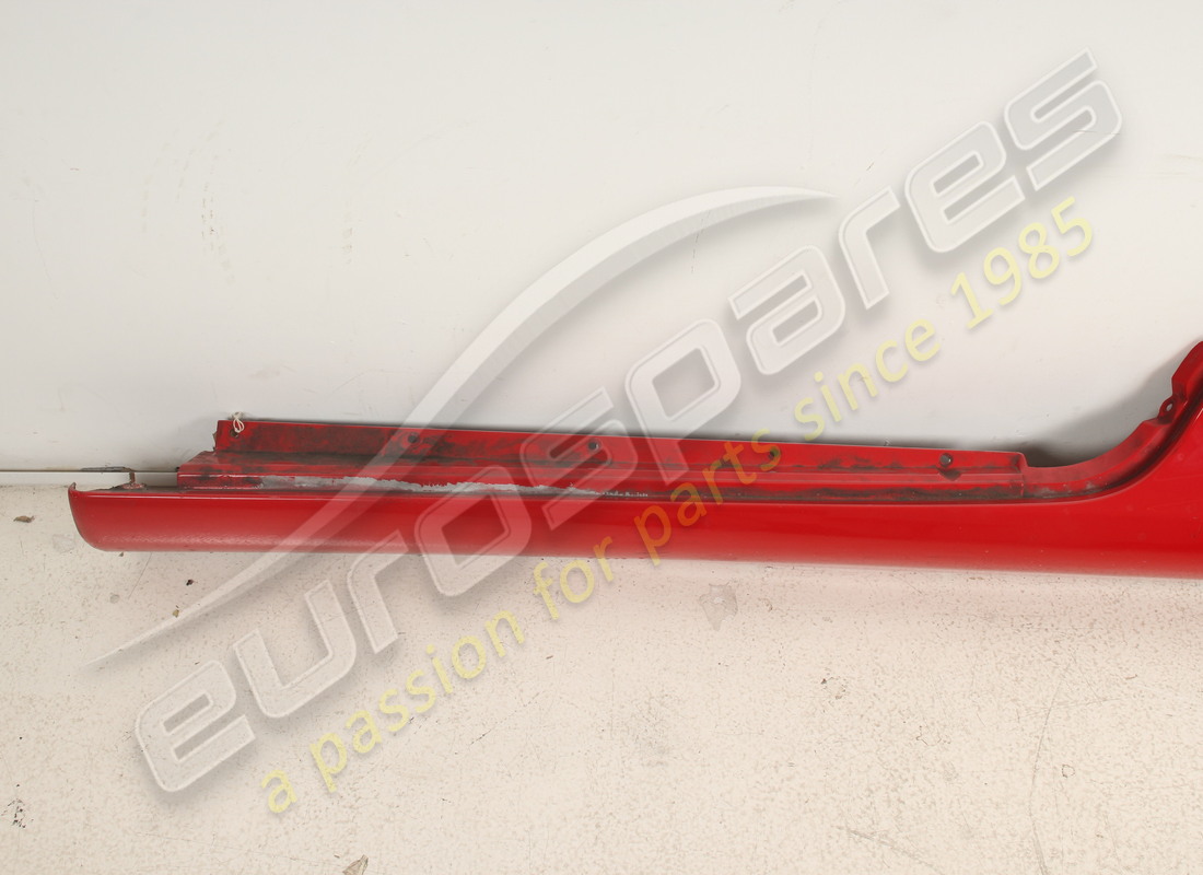 rivestimento sottoporta sx usato ferrari. numero parte 66099510 (11)