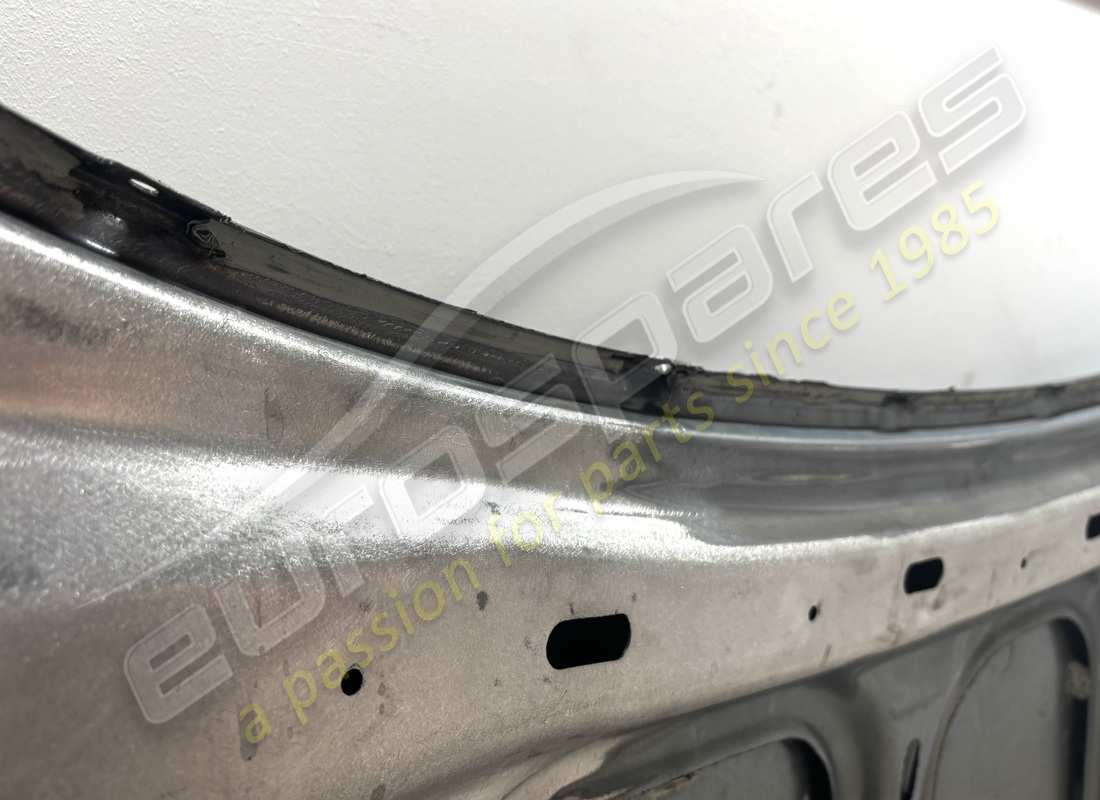 cofano cofano anteriore ferrari usato. numero parte 66080000 (8)