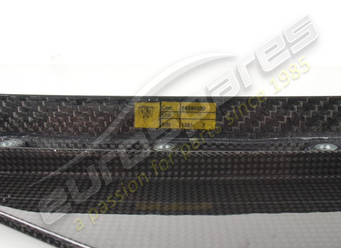 nuova ferrari pinna aerodinamica sx. numero parte 85899800 (4)