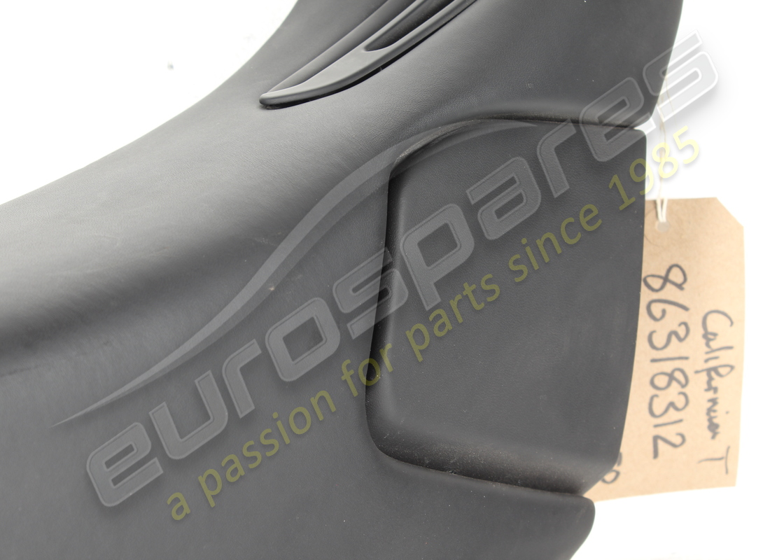 rifinitura posteriore superiore sinistra usata ferrari. numero parte 86318312 (3)