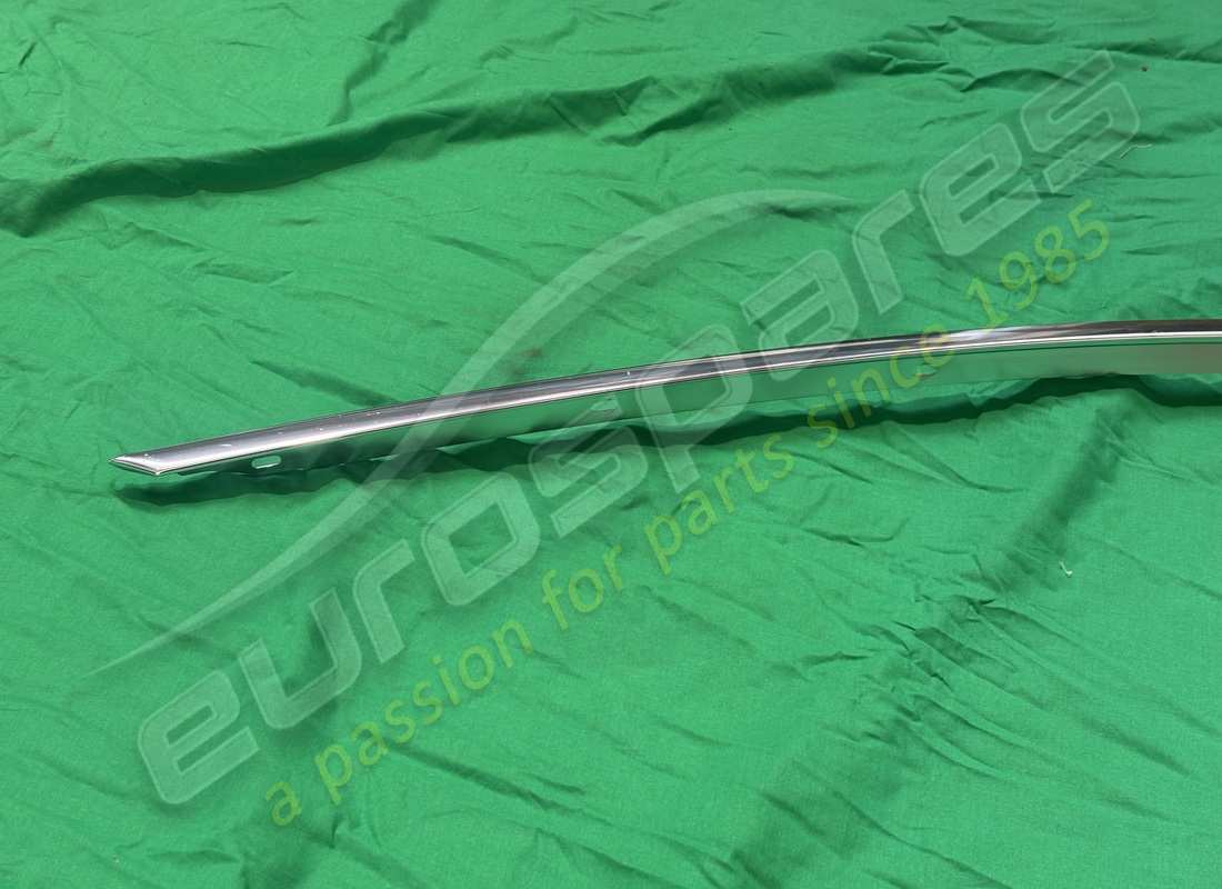 usato maserati modanatura lat. cromata completa. numero parte 670043123 (4)