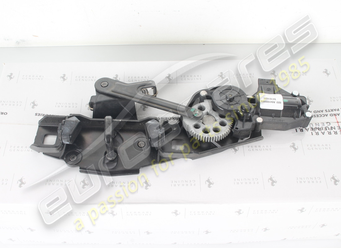 nuovo ferrari cofano bagagliaio power striker. numero parte 69773100 (4)