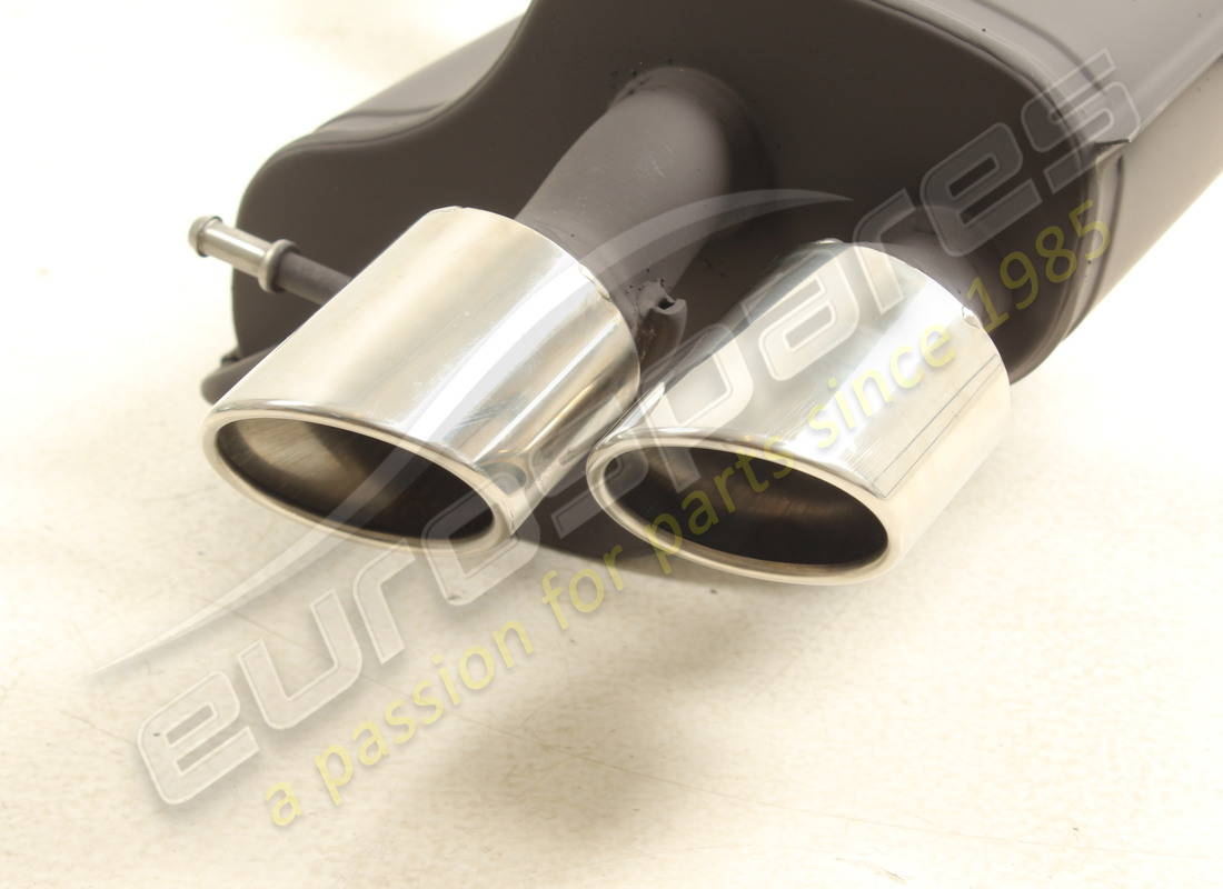 nuovo maserati silenziatore posteriore dx. numero parte 237723 (4)