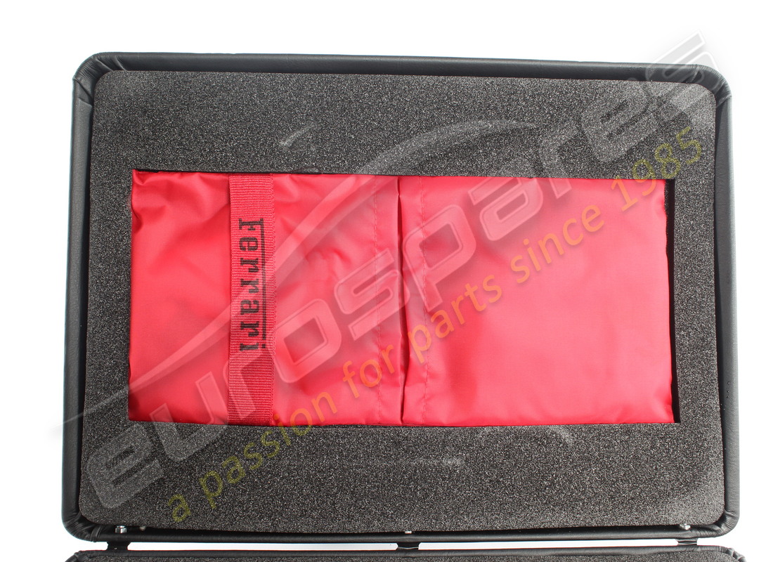 nuova ferrari borsa kit attrezzi completa. numero parte 220496 (6)