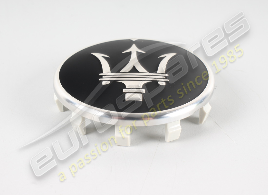 nuovo distintivo per ruota maserati. numero parte 670149986 (2)