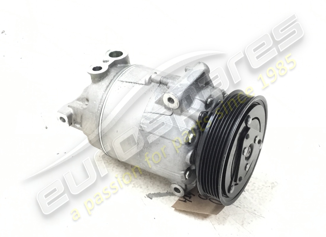 compressore dell'aria condizionata ferrari usato. numero parte 938890 (1)