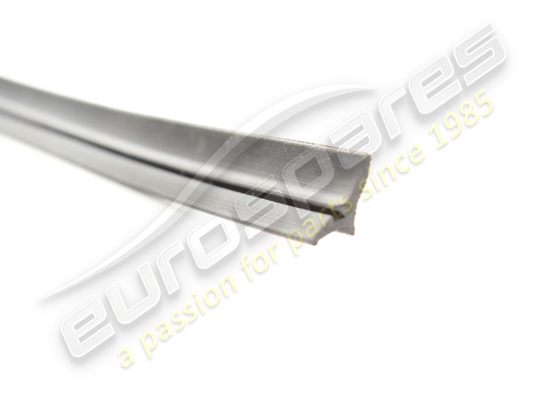 nuova maserati guarnizione antitemperatura lunotto esterno posteriore. numero parte 317720324 (2)