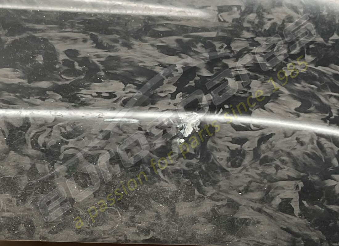 USATO LAMBORGHINI COPERTURA VANO MOTORE PERF. NUMERO PARTE 4T0863081K (3) usato lamborghini copertura vano motore perf. numero parte 4t0863081k (3)