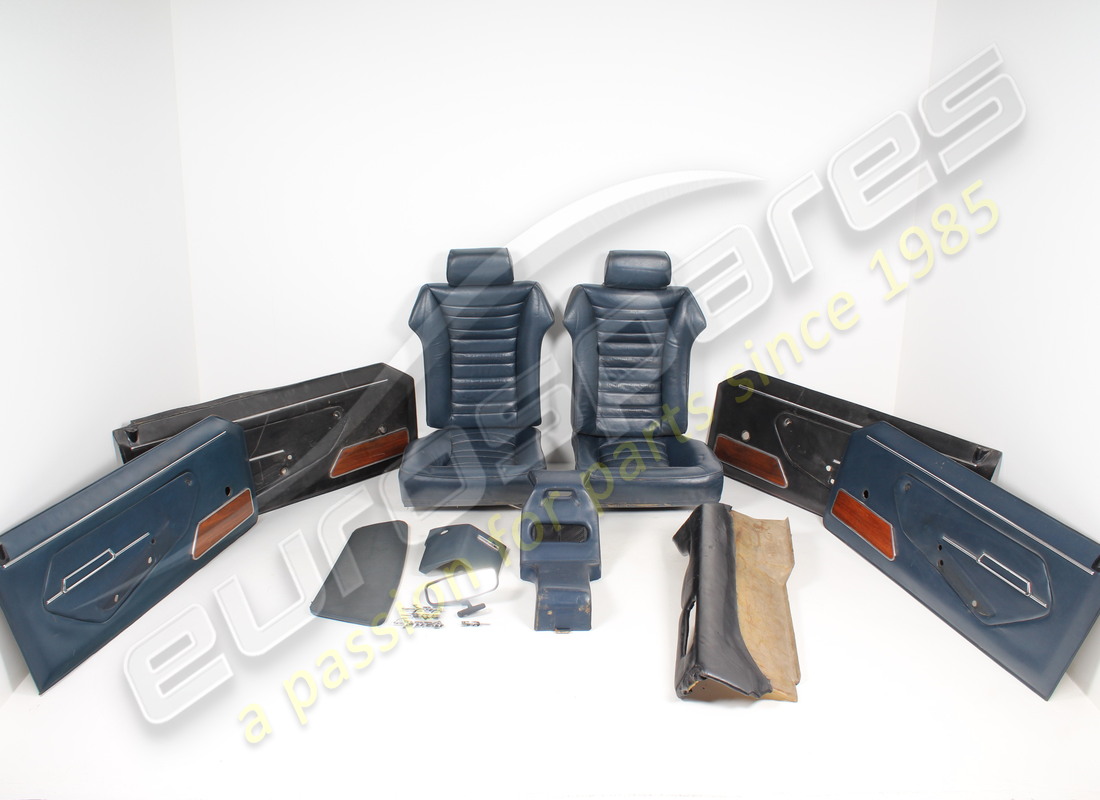 usato lamborghini interni completi in blu. numero parte 001147539 (2)