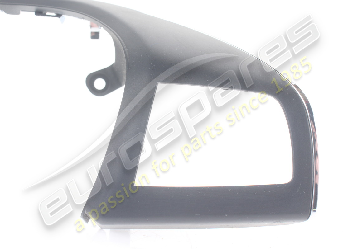 RIVESTIMENTO ANTERIORE VOLANTE USATO MASERATI NERO. NUMERO PARTE 673000082 (3) rivestimento anteriore volante usato maserati nero. numero parte 673000082 (3)