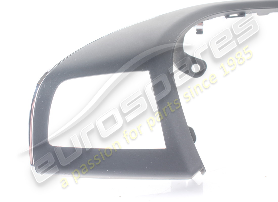 RIVESTIMENTO ANTERIORE VOLANTE USATO MASERATI NERO. NUMERO PARTE 673000082 (2) rivestimento anteriore volante usato maserati nero. numero parte 673000082 (2)