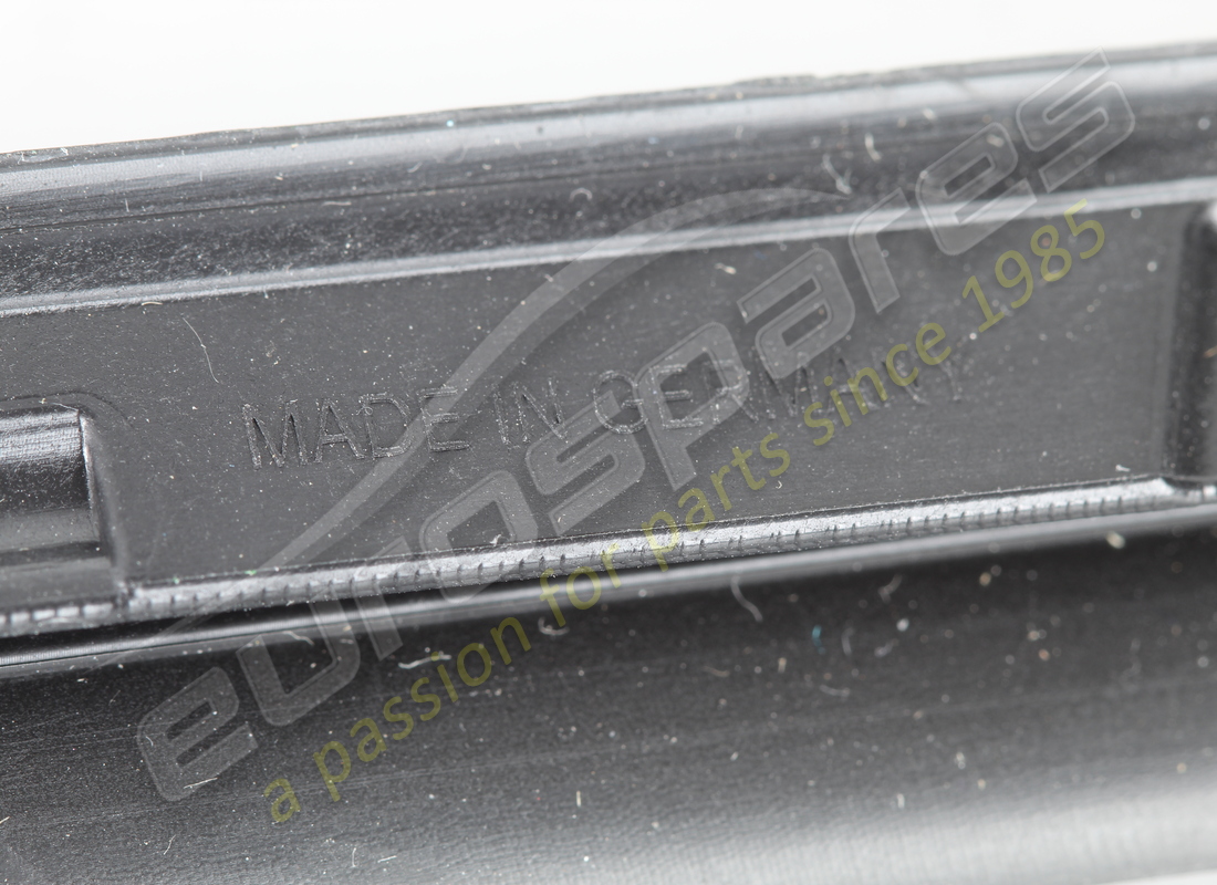 NUOVO LAMBORGHINI RACCOLTA ACQUA. NUMERO PARTE 4ML854327 (4) nuovo lamborghini raccolta acqua. numero parte 4ml854327 (4)