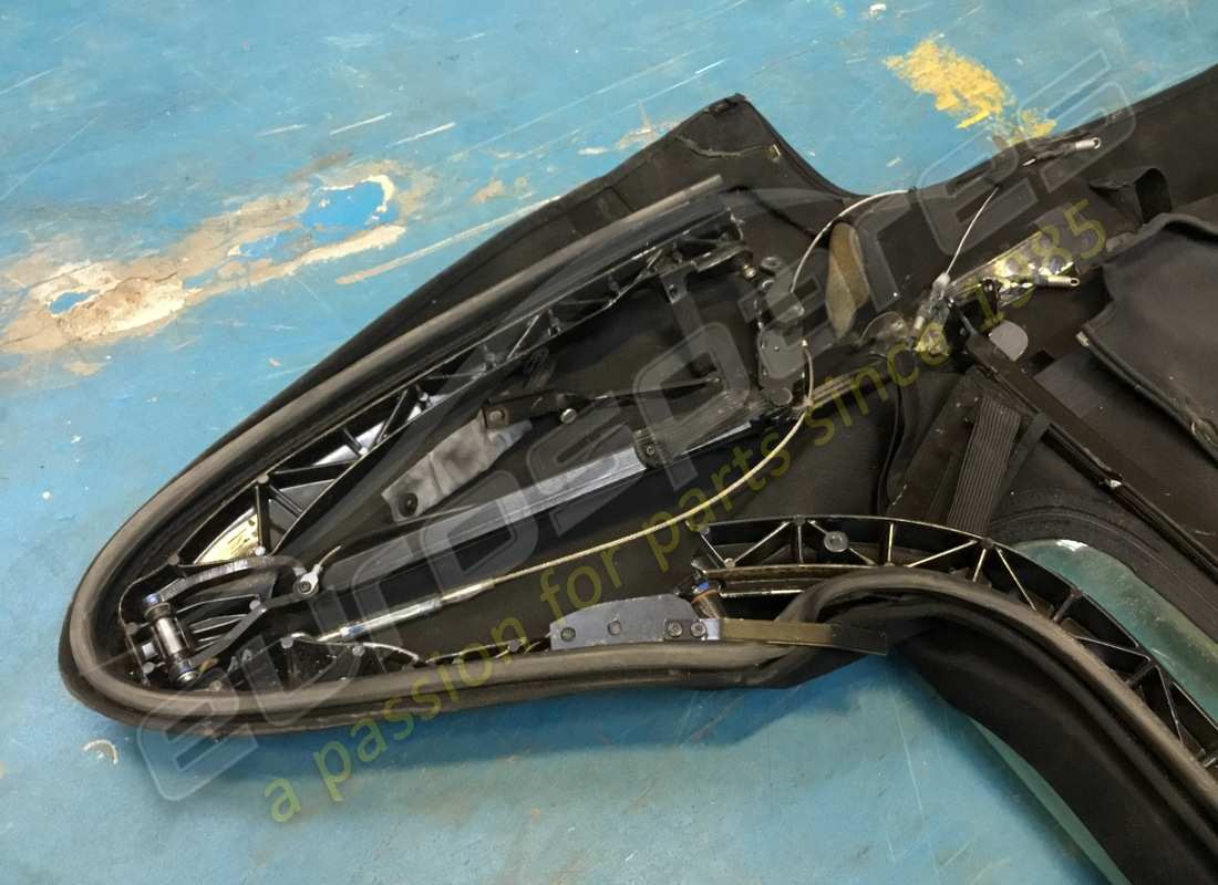 usato ferrari rivestimento esterno nero completo. numero parte 66374600 (7)