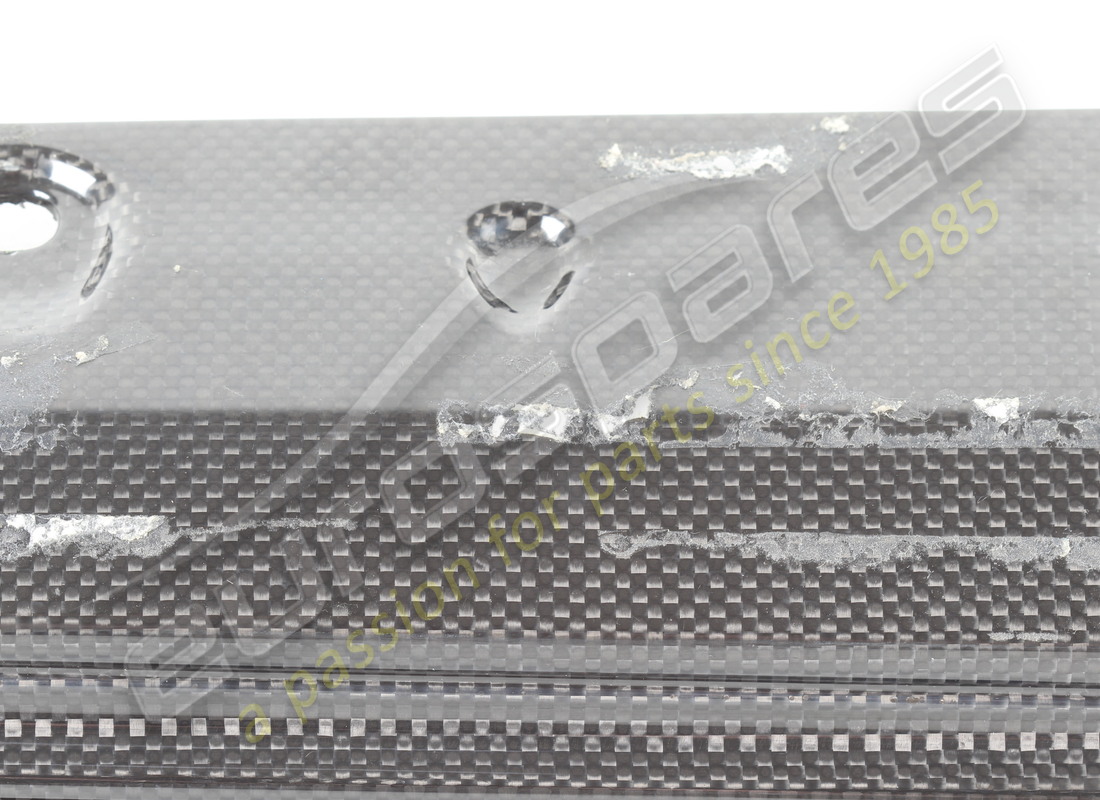 rivestimento sottoporta dx usato ferrari. numero parte 83261200 (8)