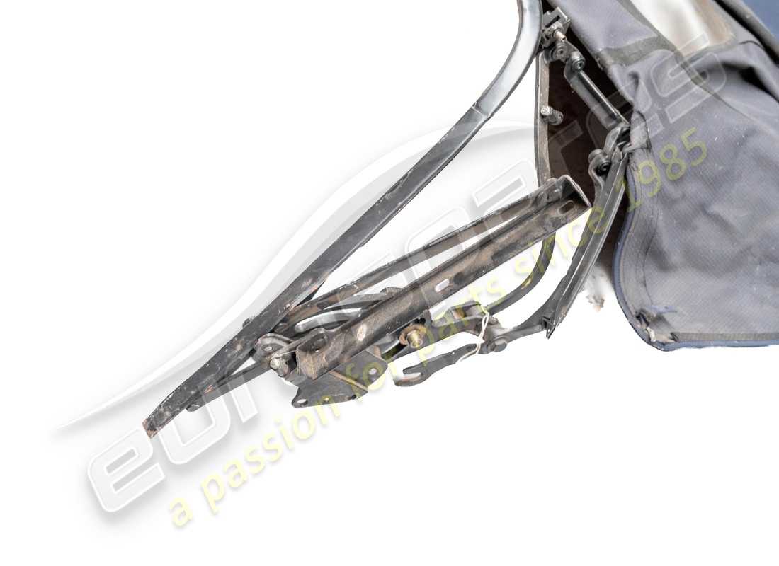 numero di parte destra del gruppo tetto spider ferrari usato 64897702 (4)