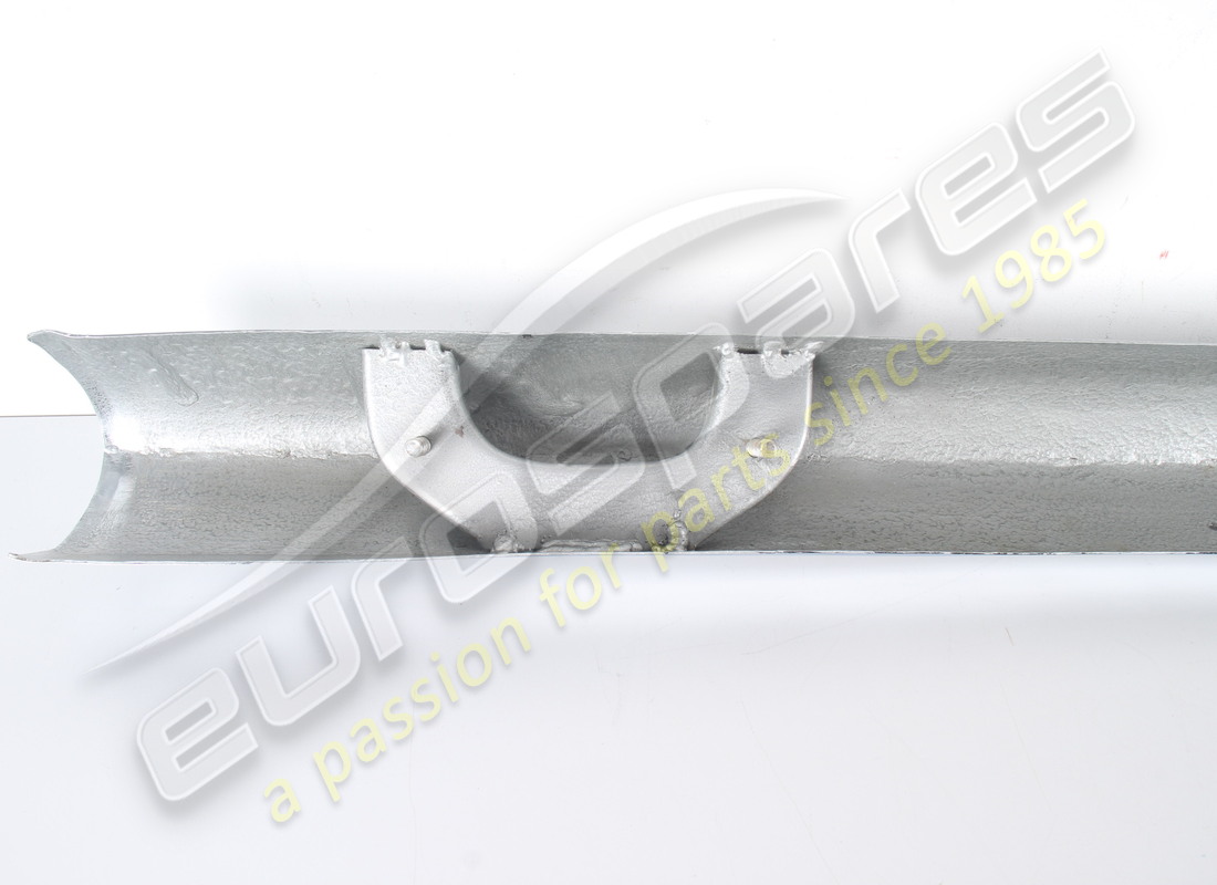 NUOVO FERRARI 275GTB PARAURTI CENTRALE POSTERIORE. NUMERO PARTE 20401709 (3) nuovo ferrari 275gtb paraurti centrale posteriore. numero parte 20401709 (3)