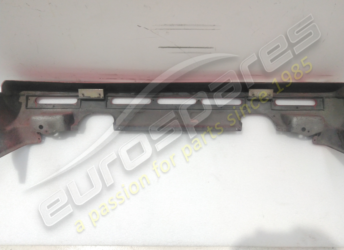 usato ferrari pannello inferiore posteriore. numero parte 61906700 (7)