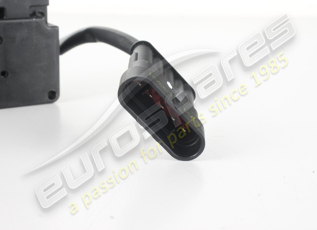 nuova ferrari valvola tgk (controllo riscaldatore). numero parte 65066400 (5)