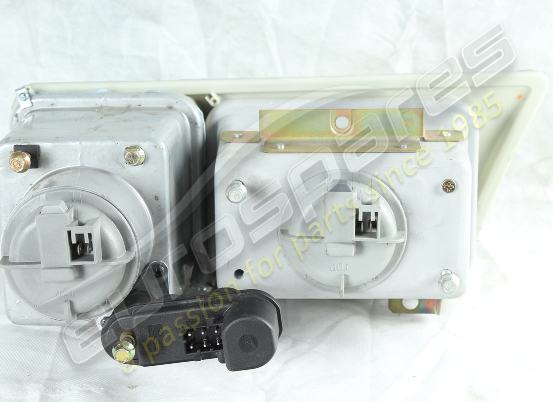 nuova maserati fascia abbagliante/anabbagliante anteriore destra completa. numero parte 363100100 (2)