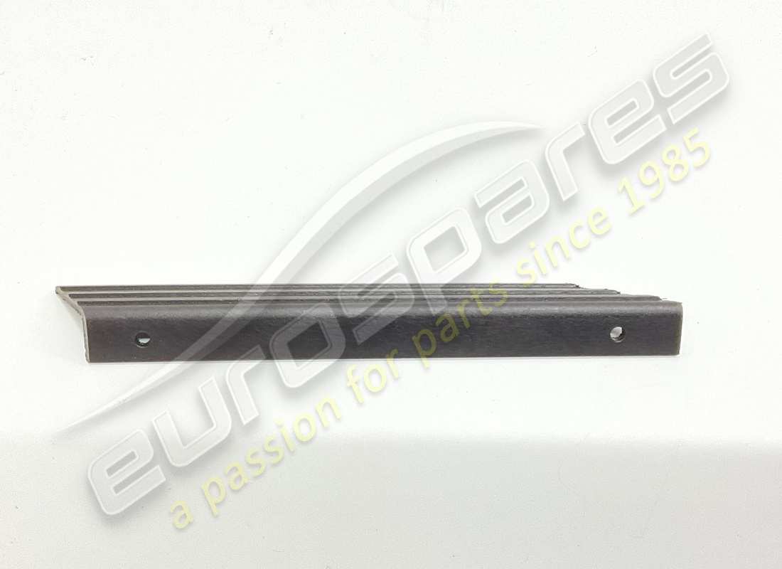 nuovo ferrari angolo superiore sx. numero parte 61563600 (1)
