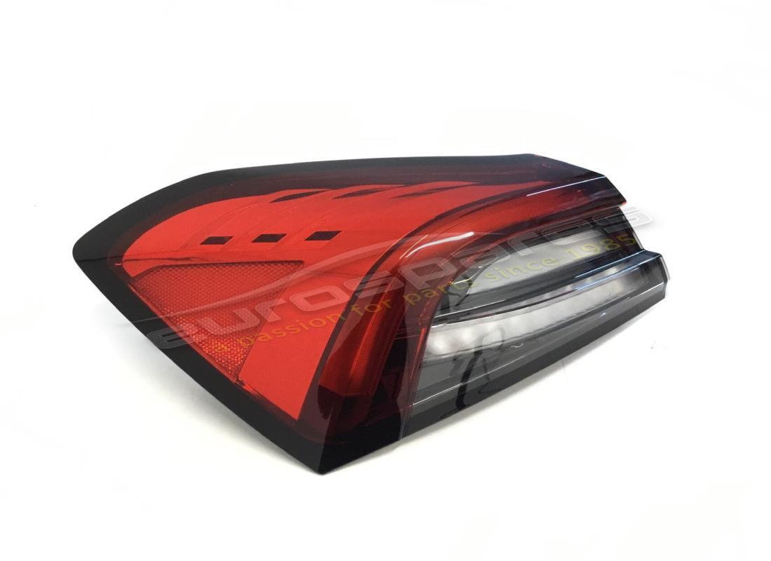NUOVA Maserati LUCE POSTERIORE SX . NUMERO PARTE 670154609 (1)