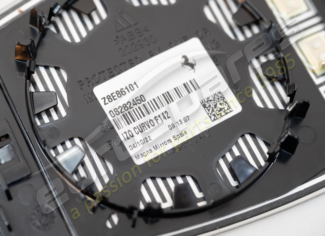 nuovo ferrari specchio posteriore esterno sx. numero parte 82824500 (3)