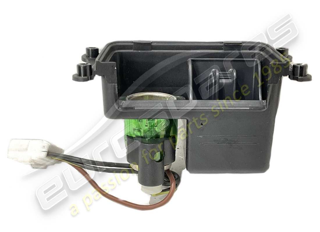 POSACENERE Ferrari USATO. NUMERO PARTE 80582000 (1)