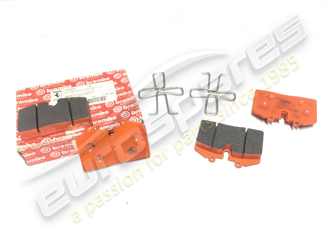 nuovo ferrari set pastiglie posteriori valido per fiorano. numero parte 70000913 (1)