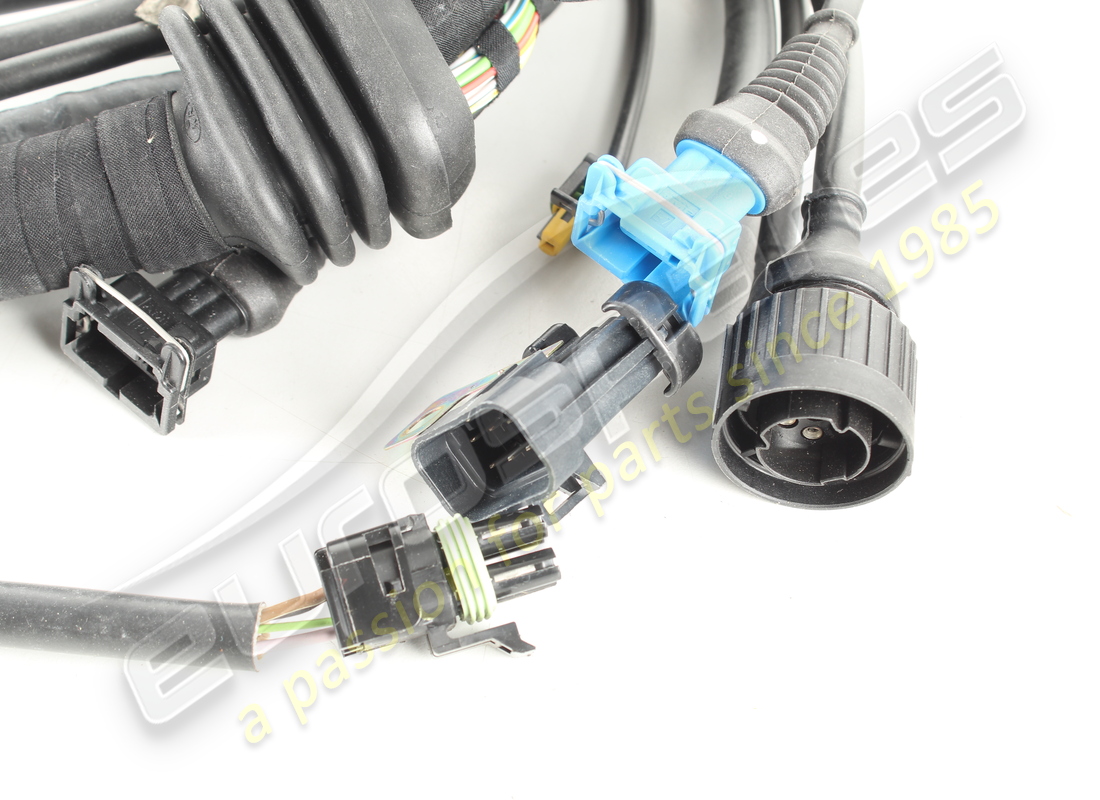 NEW FERRARI CABLES FOR RH MAINBEARING. PART NUMBER 174495 (2) new ferrari cables for rh mainbearing. part number 174495 (2)