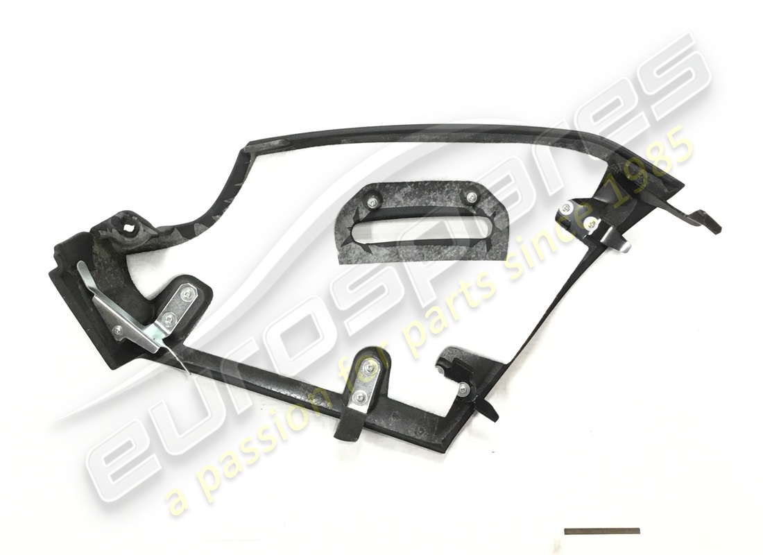 sottostruttura di rifinitura laterale dx usata ferrari. numero parte 86889812 (2)